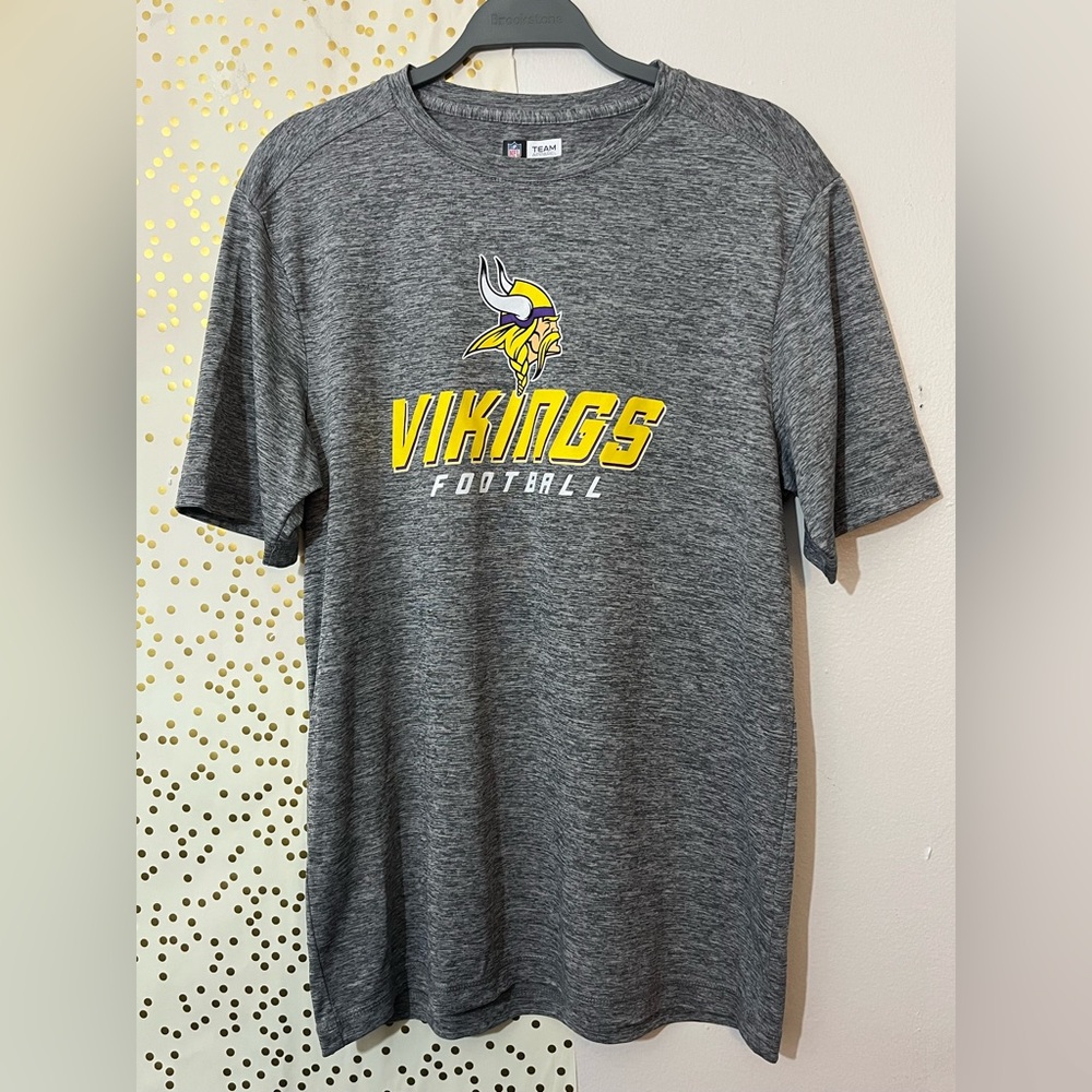 NFL Minnesota Vikings Football TX3 Cool T-Shirt size Medium
